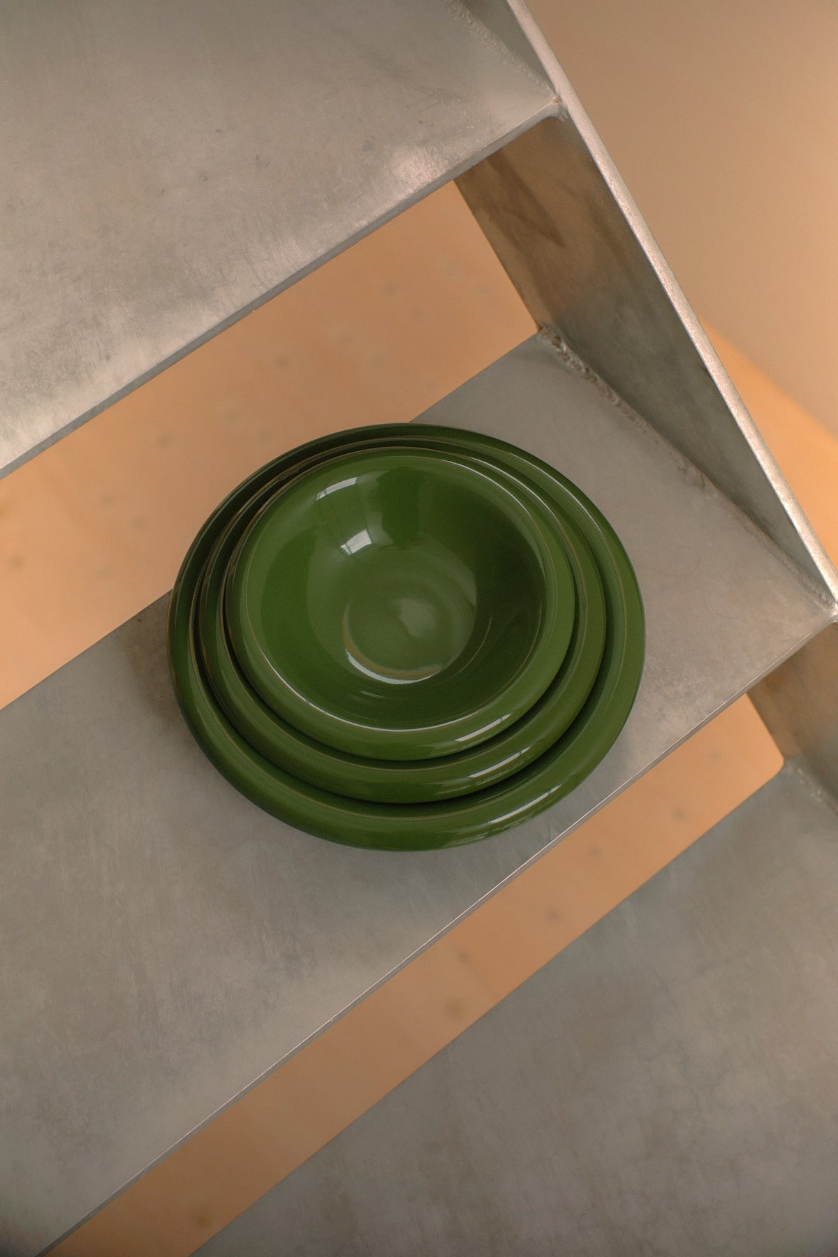 softedge cavolo nero side bowl on a white background