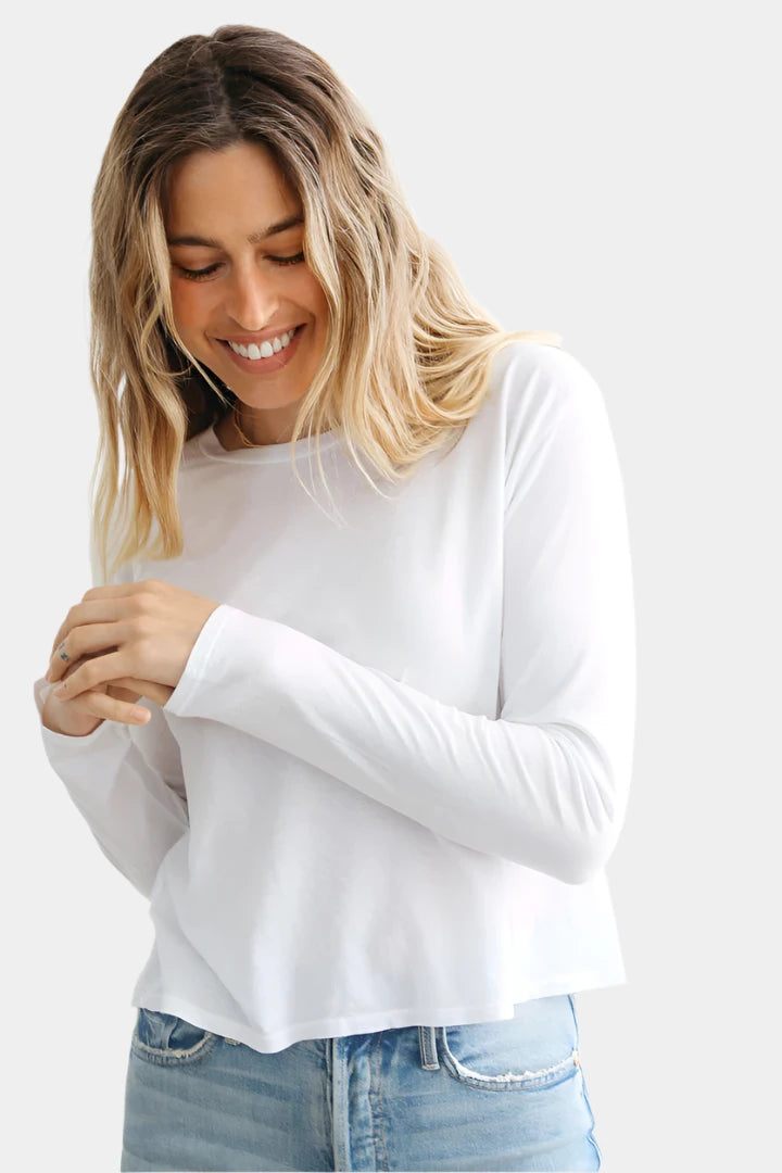 Axel tee in white