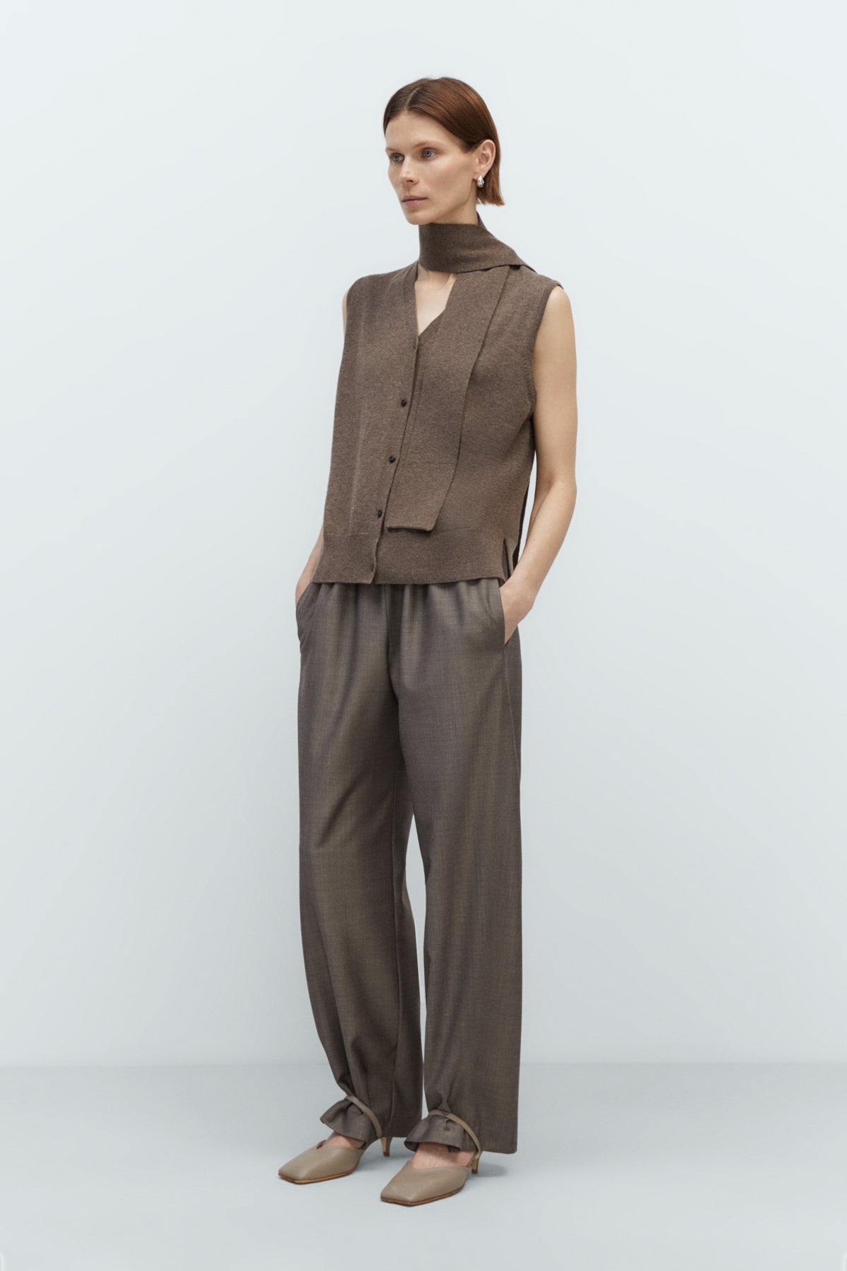 MERINO WOOL LACE WAISTCOAT - TAUPE