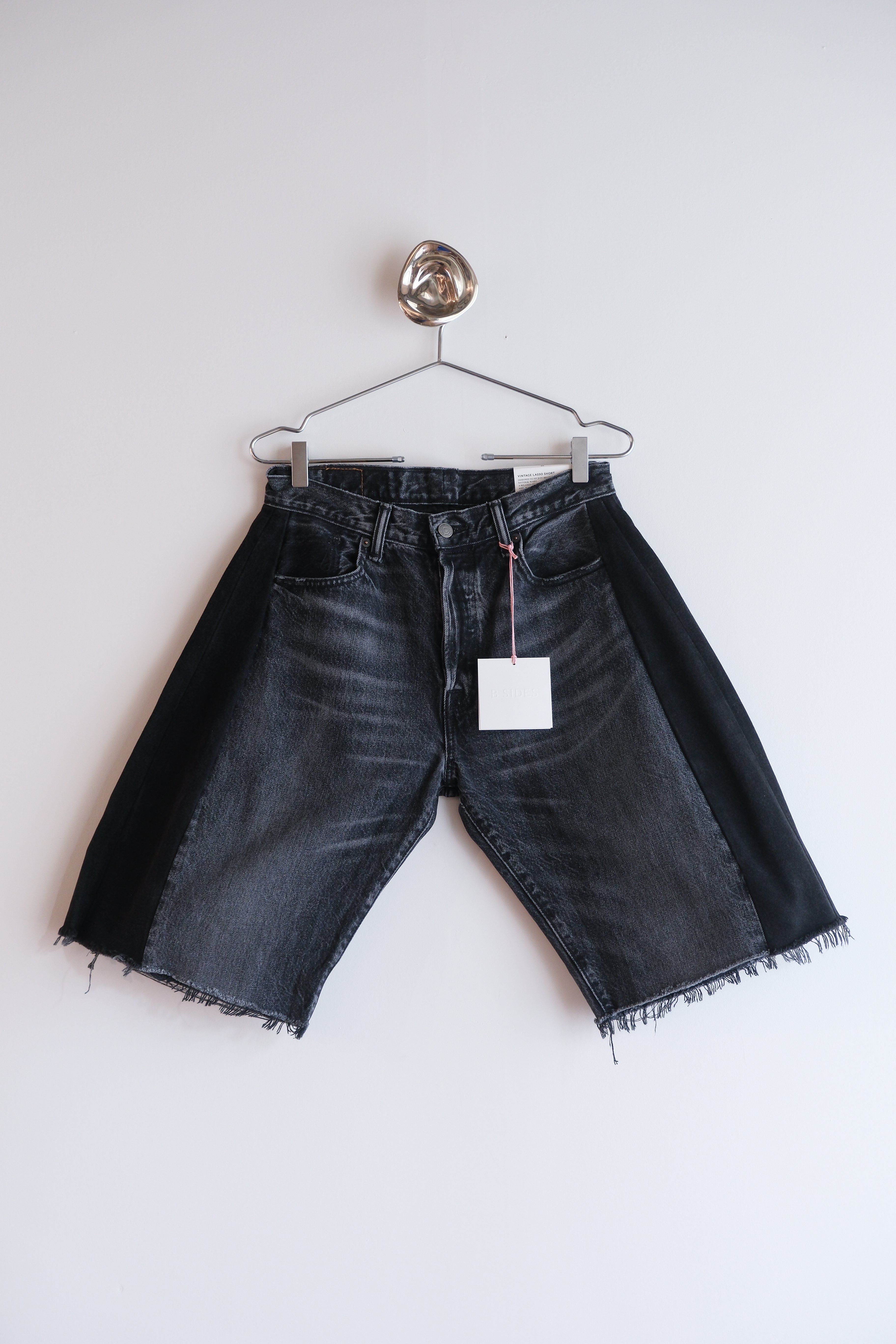 Vintage Black Lasso shorts - 26