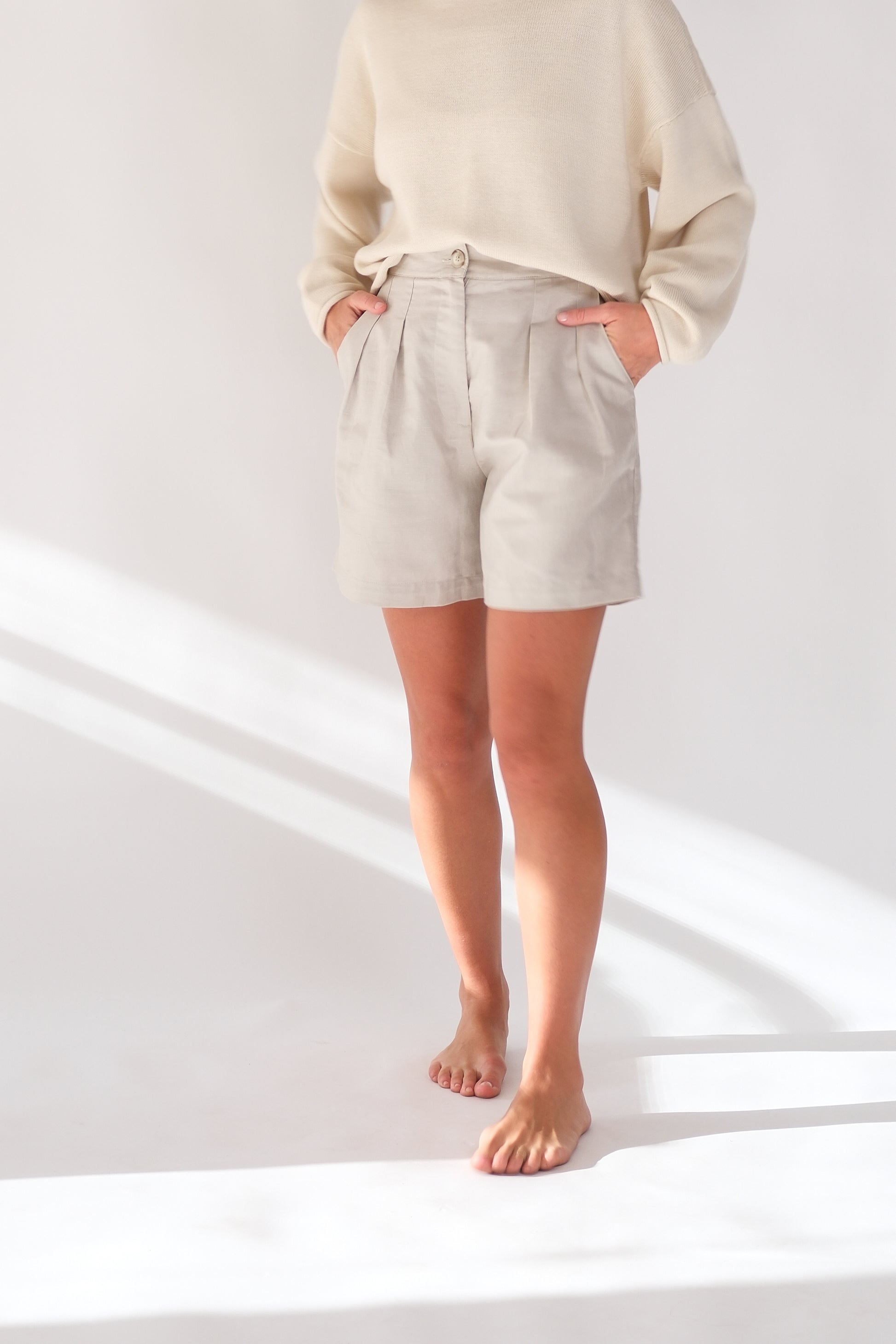 No 3 short - Taupe