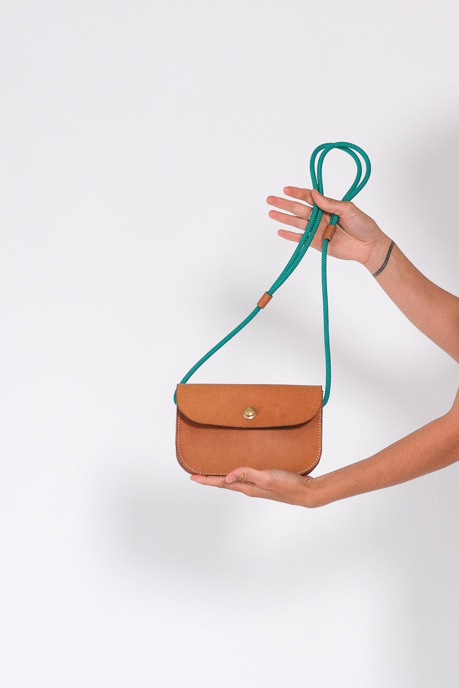 Cross Body Pouch - Tan/Teal