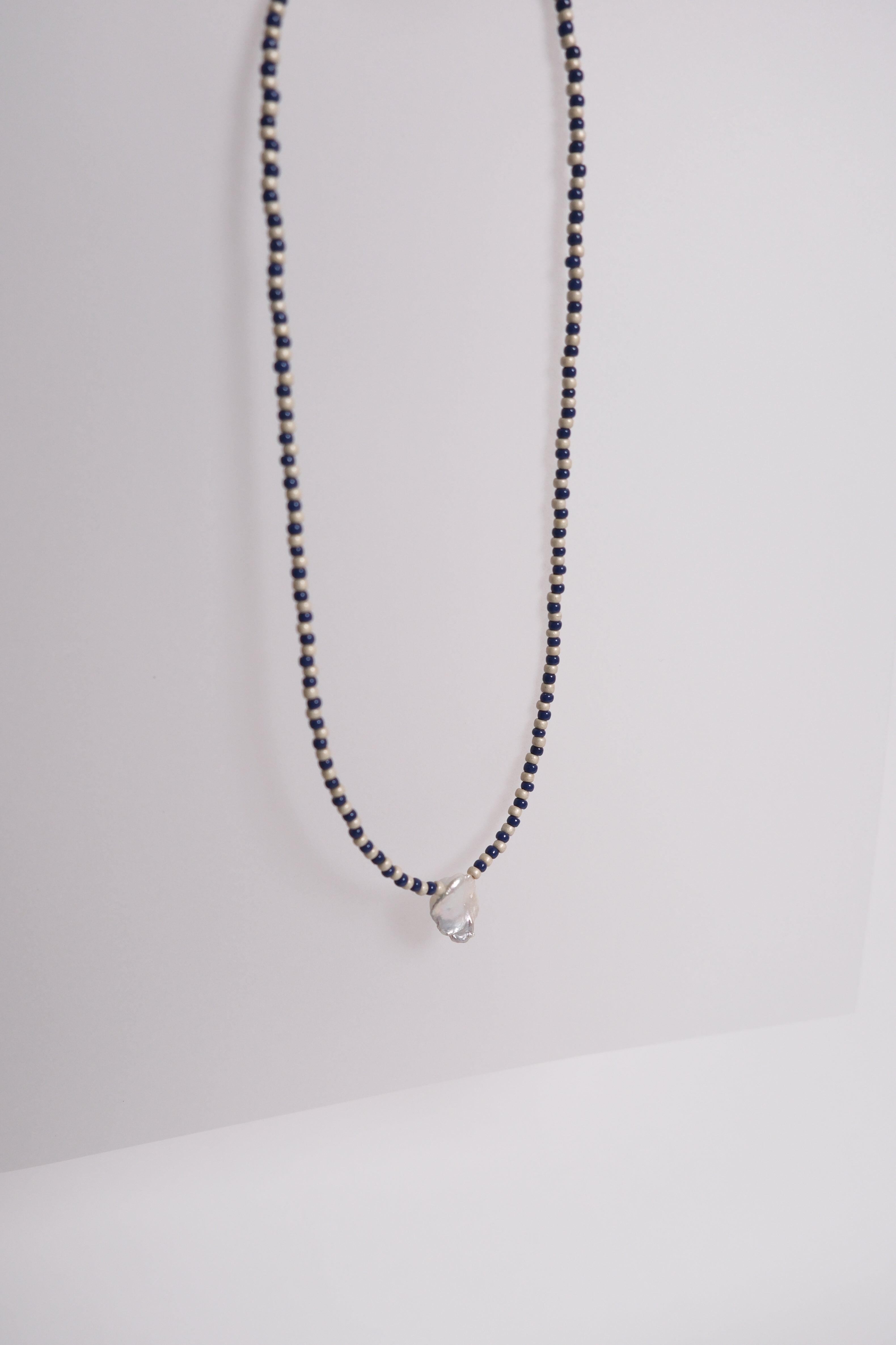 No. 11 Necklace Navy/Sand