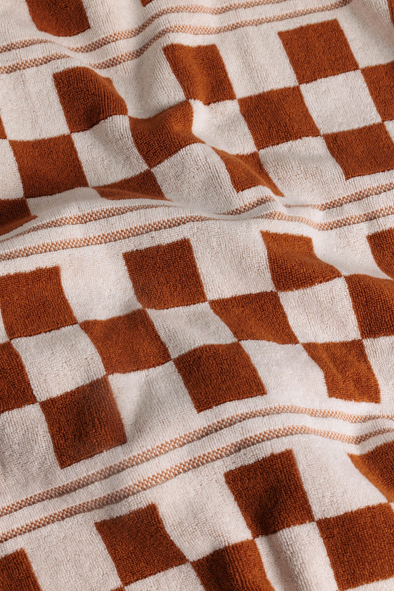 Busby Pool Towel - Fuyu & Chalk