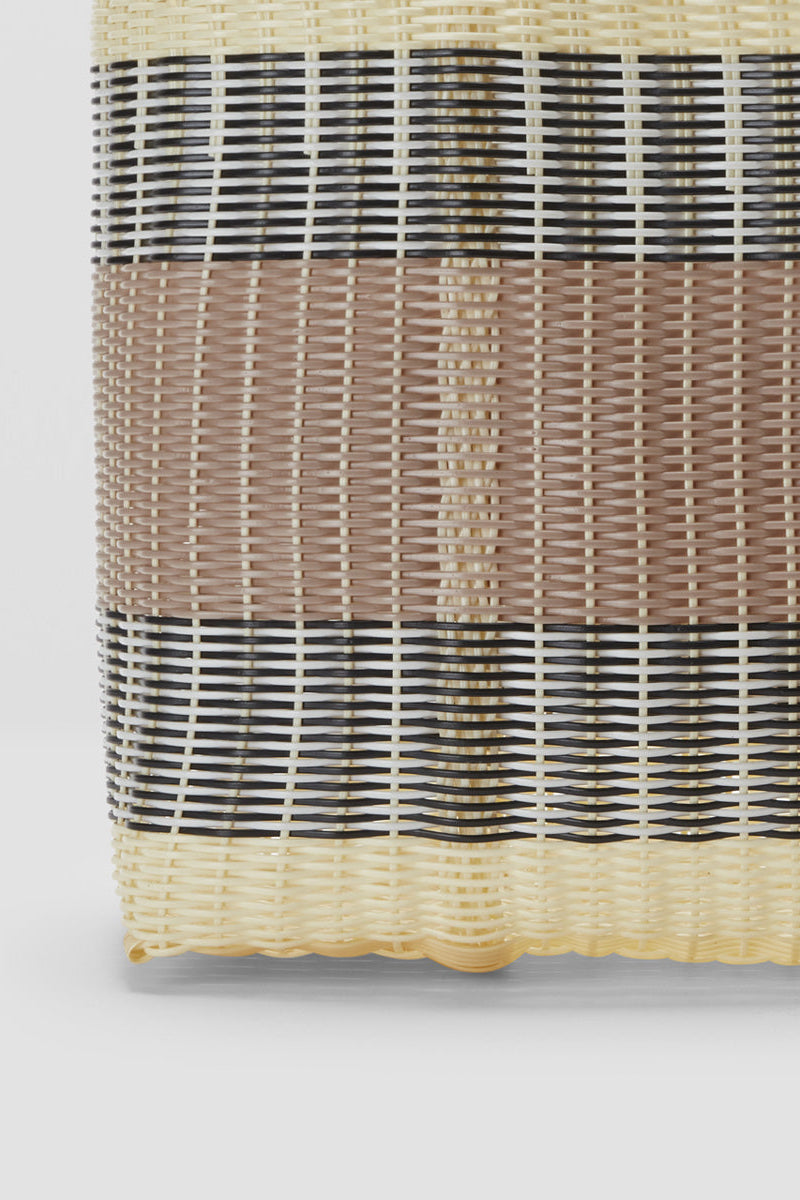 Close up detail of handwoven recycled plastic weave on Palorosa Mercado Vanilla Powder bag