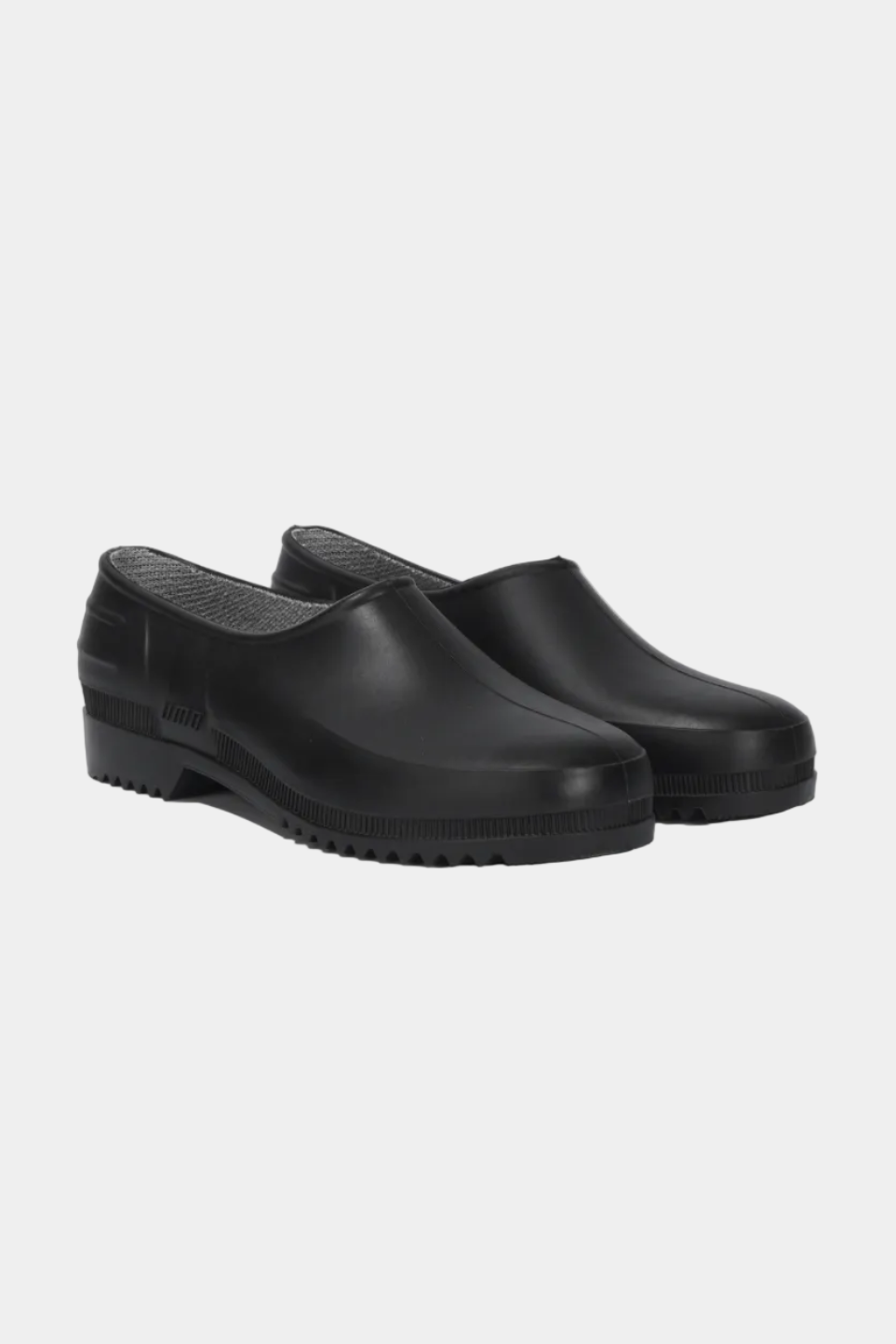 Plasticana Gardenia Noir matte black closed shoe clog pair - East Coast General