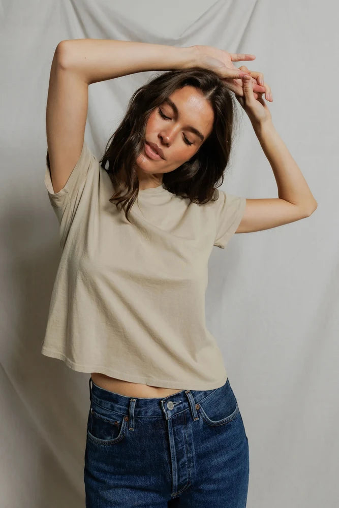 Model wearing perfectwhitetee Harley Tee in Driftwood boxy cotton shirt front view