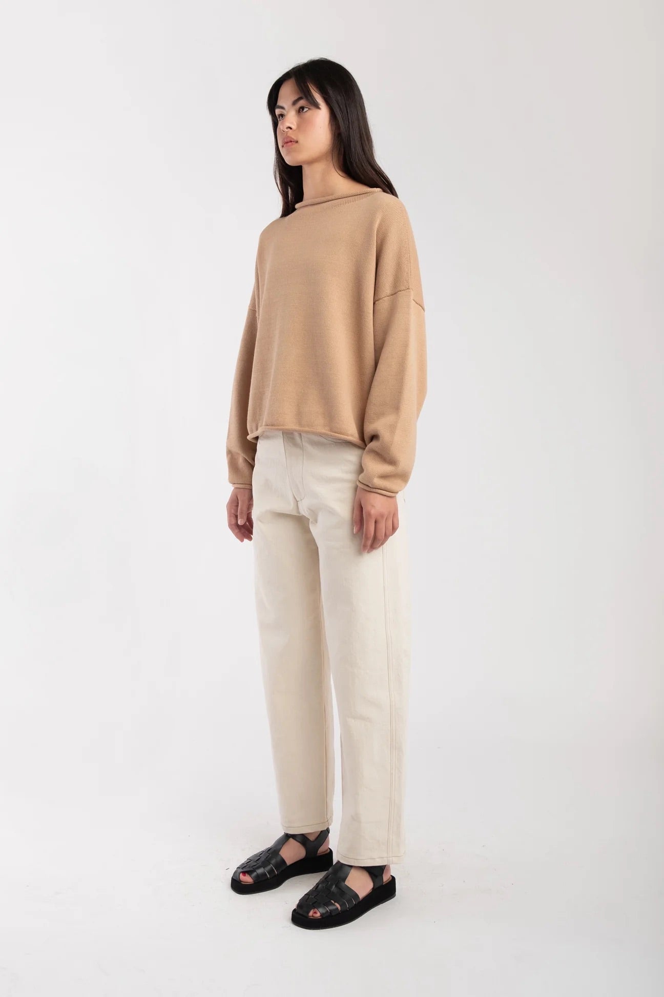 CAMEL ROLLED SWEATER