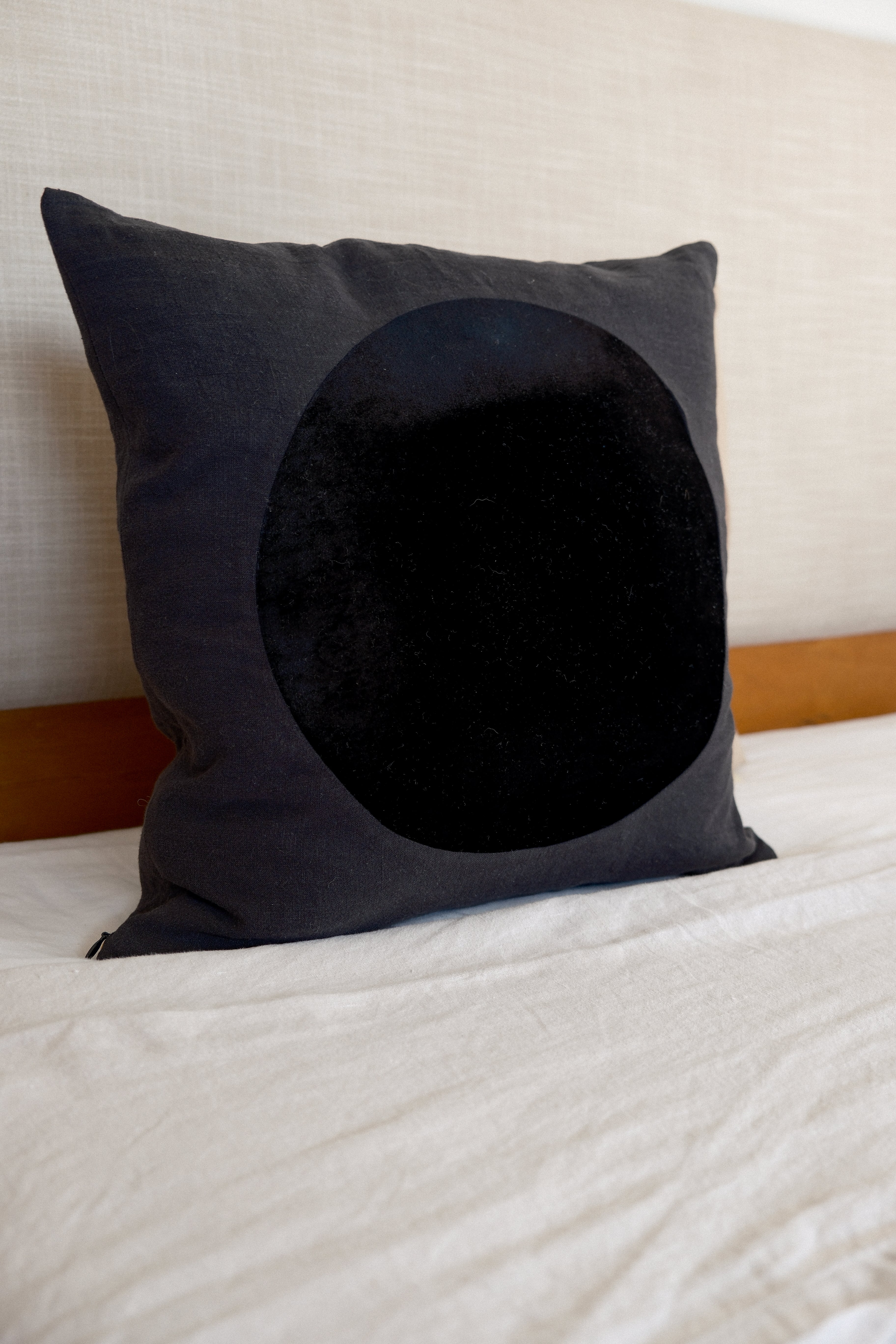 SILK VELVET PILLOW IN BLACK - east coast general