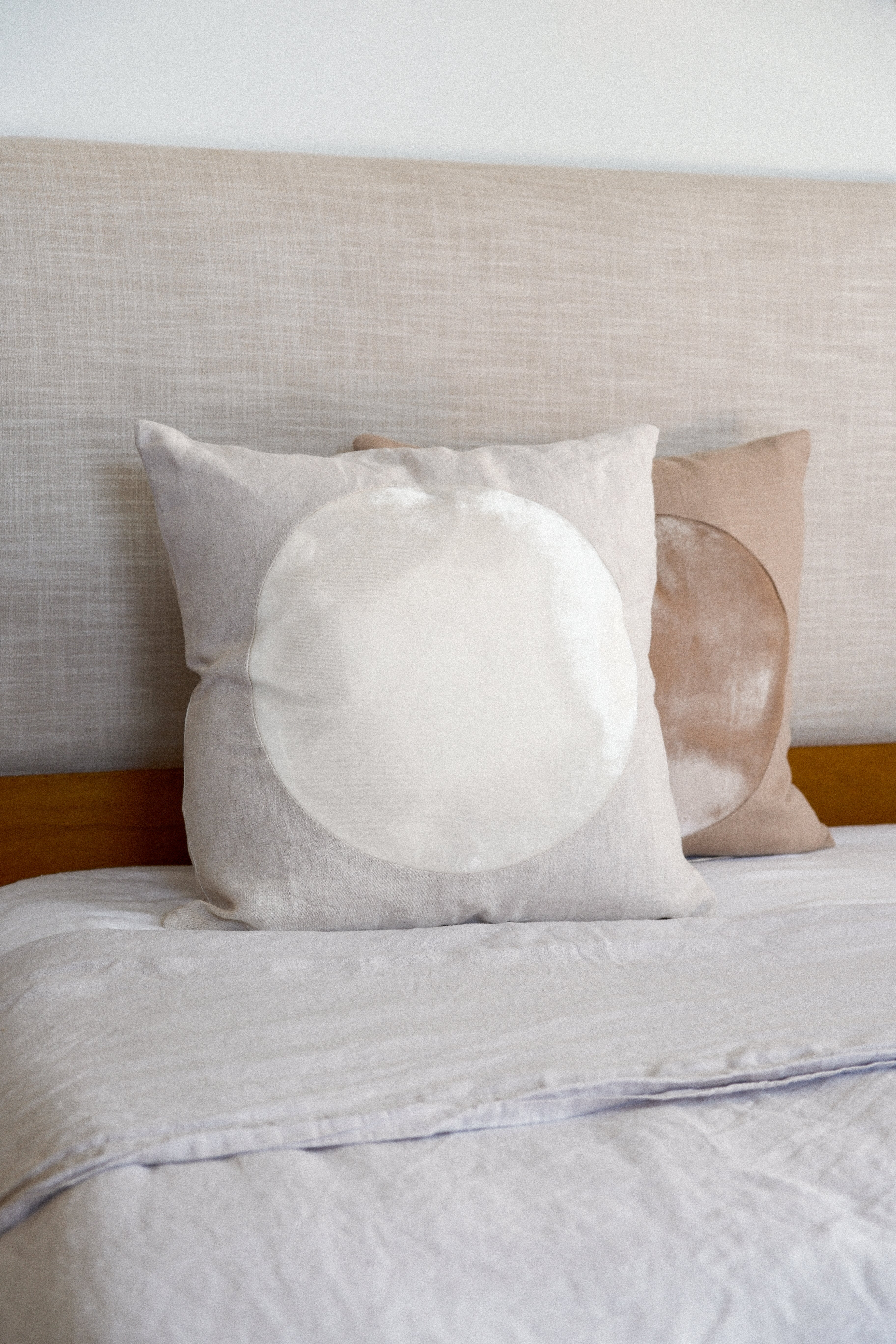 SILK VELVET PILLOW IN IVORY - east coast general