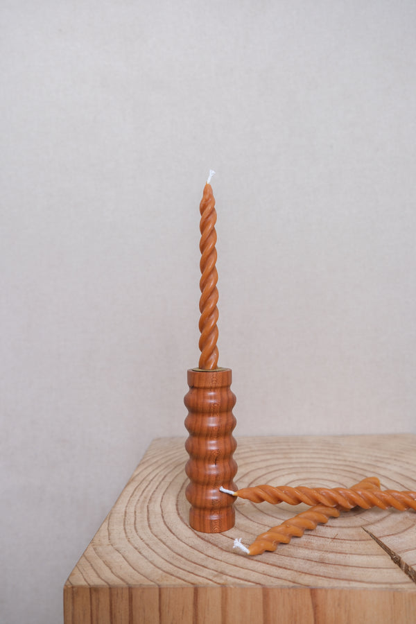 Spiral beeswax candles - Caramel - east coast general